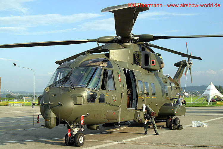 aw-04-payerne-eh101-2-mt