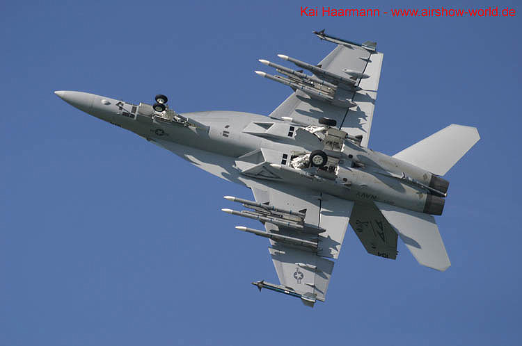 aw-04-payerne-f18super-04-mt