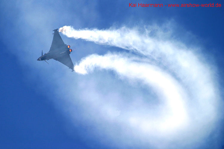 aw-04-pratica-ef2000-11-mt