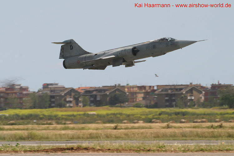 aw-04-pratica-f104grau-06-mt