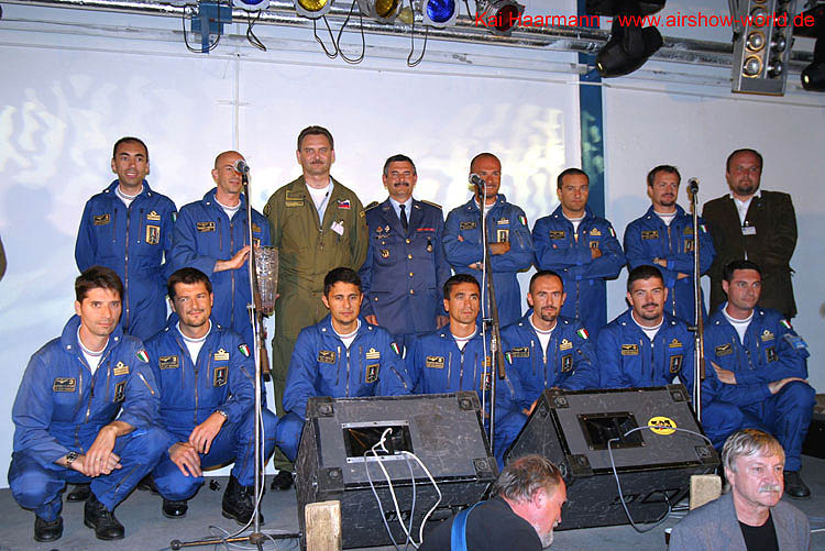 aw-04-siad-party-08-mt
