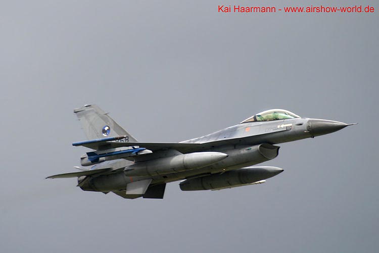 aw-04-volkel-airpower-09-mt