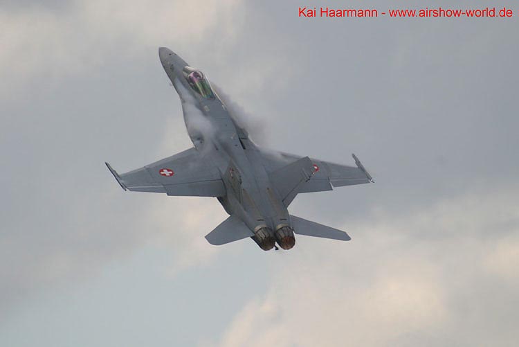 aw-04-volkel-f18-11-mt