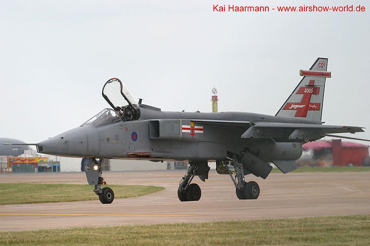 aw-05-fair-jaguar-02-mt