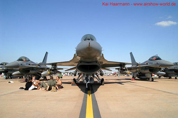aw-05-fair-st-f16-2-mt