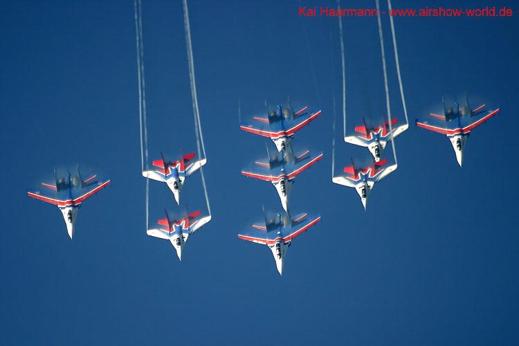 aw-05-maks-kniswi-12-mt