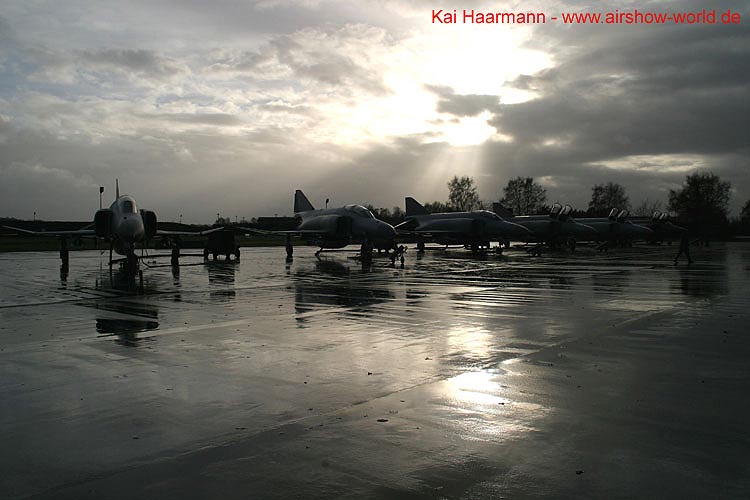 aw-05-rheine-f4f-24-mt