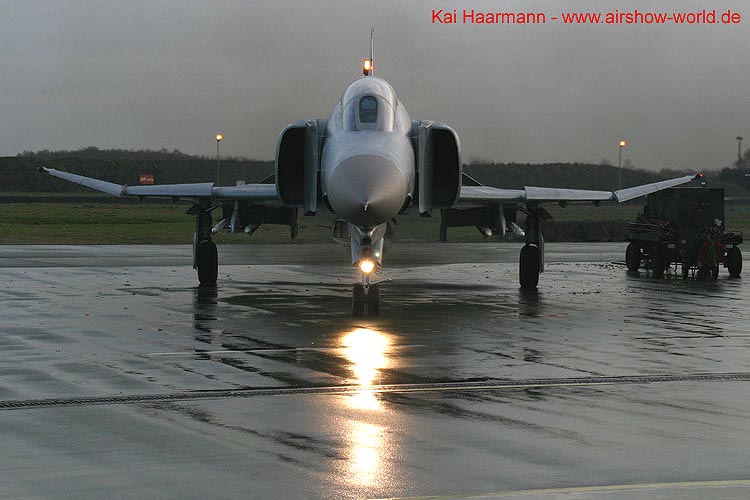 aw-05-rheine-f4f-43-mt