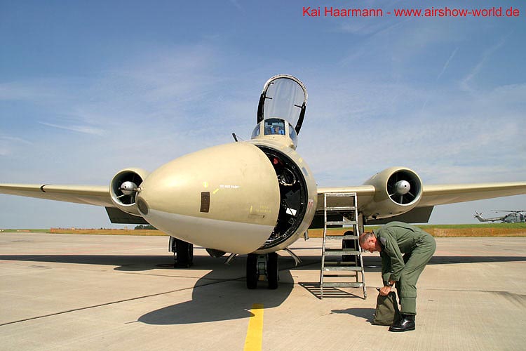 aw-05-witt-fam-canb-4-wt