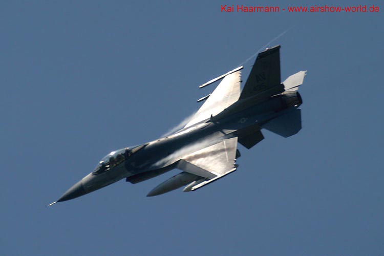 aw-05-zelt-f16b-01-mt