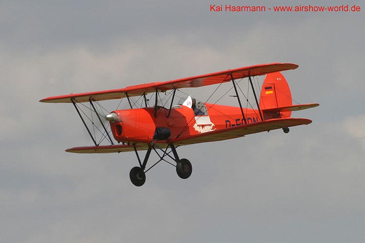 aw-06-ila-tigermoth-2-mt