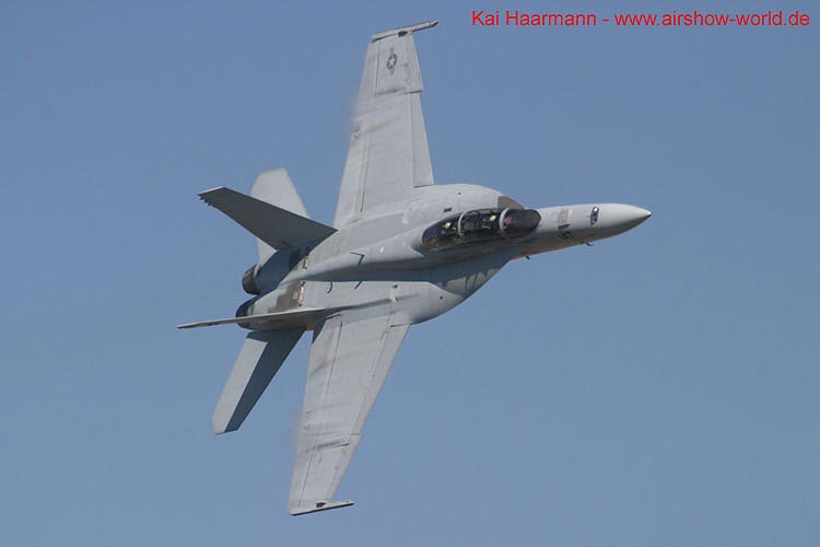 aw-06-reno-f18-10-mt